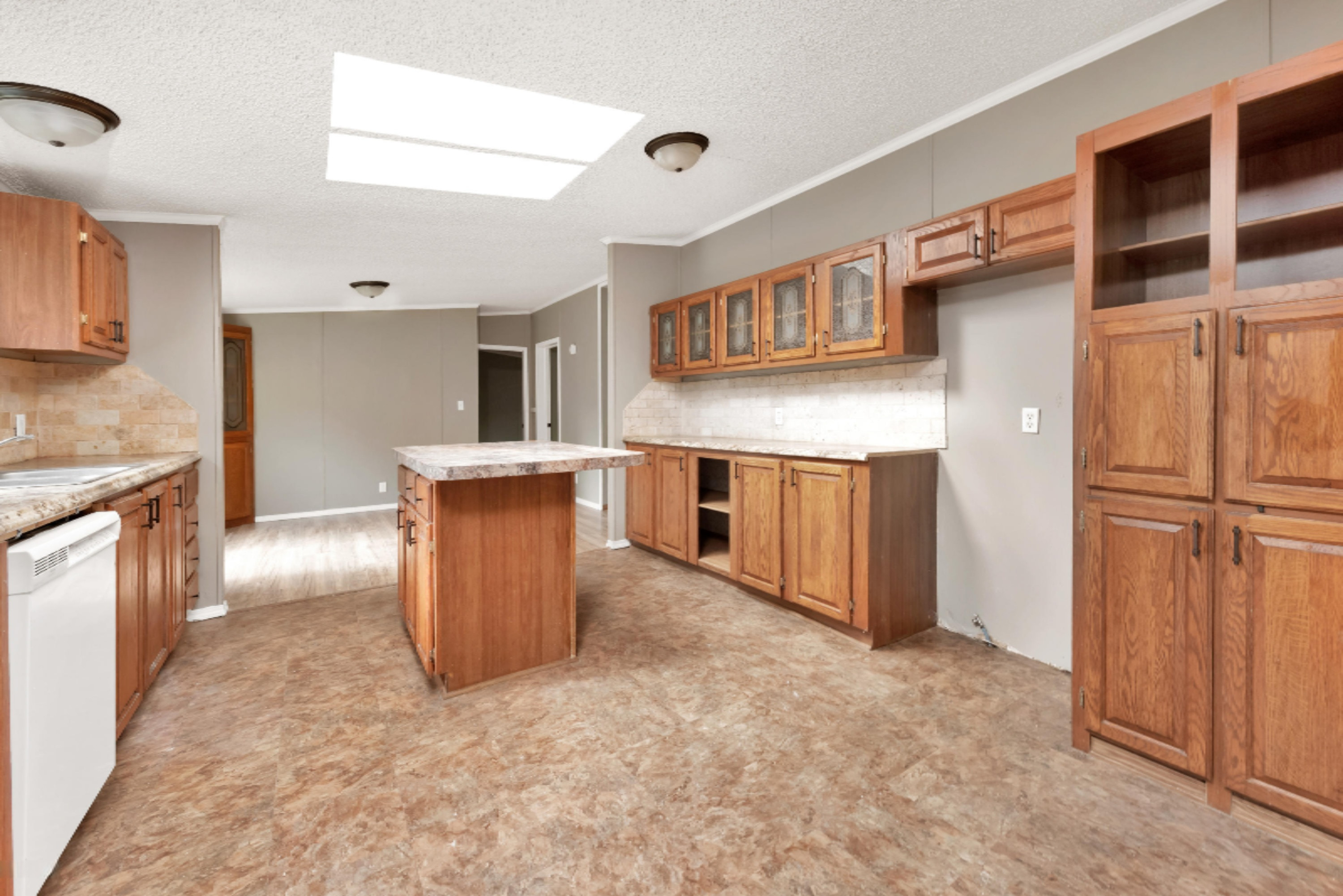 114 Ridgewood Trail Delton, MI 49046 - Photo 3 of 22 RJG_4929