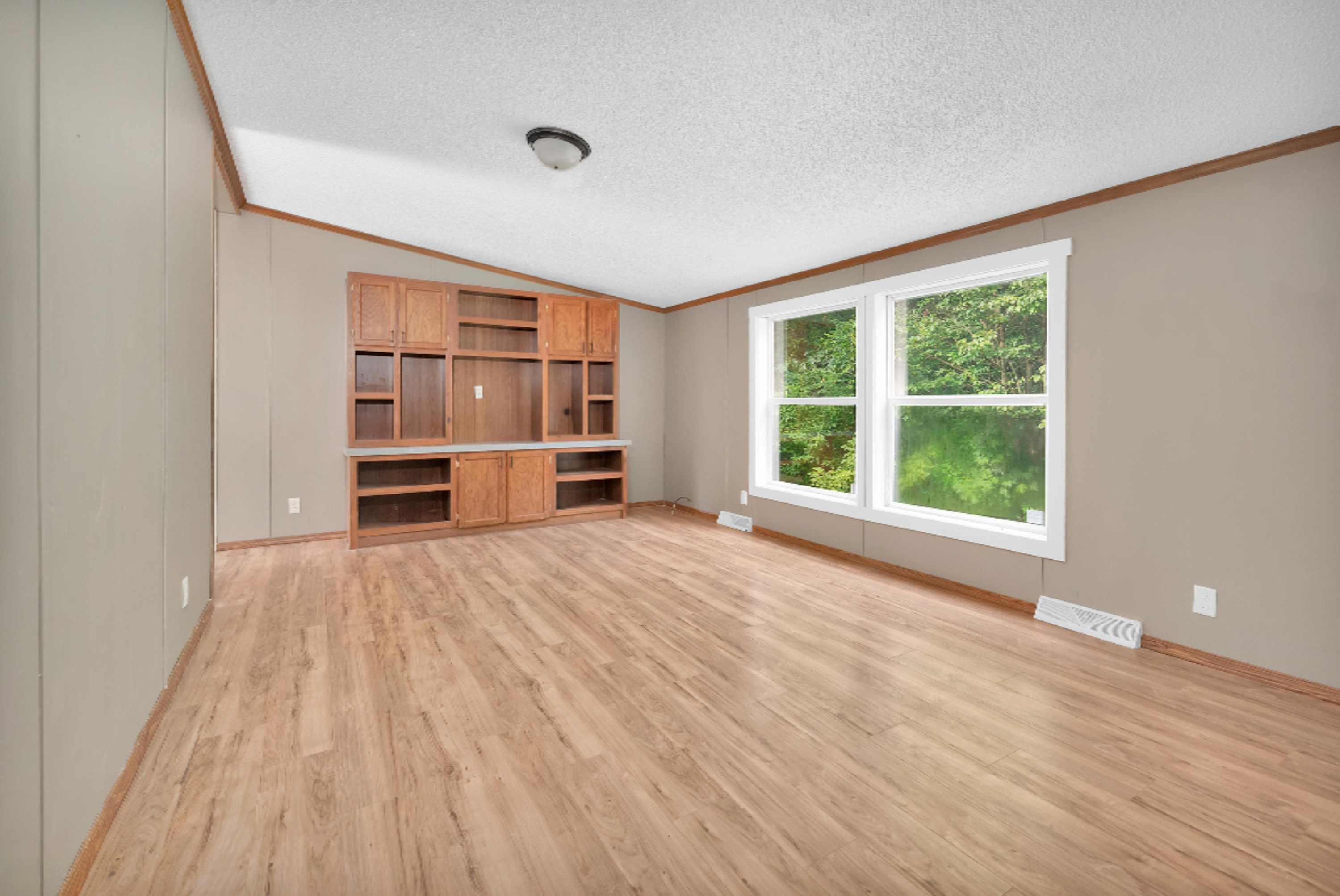 114 Ridgewood Trail Delton, MI 49046 - Photo 7 of 22 RJG_4945