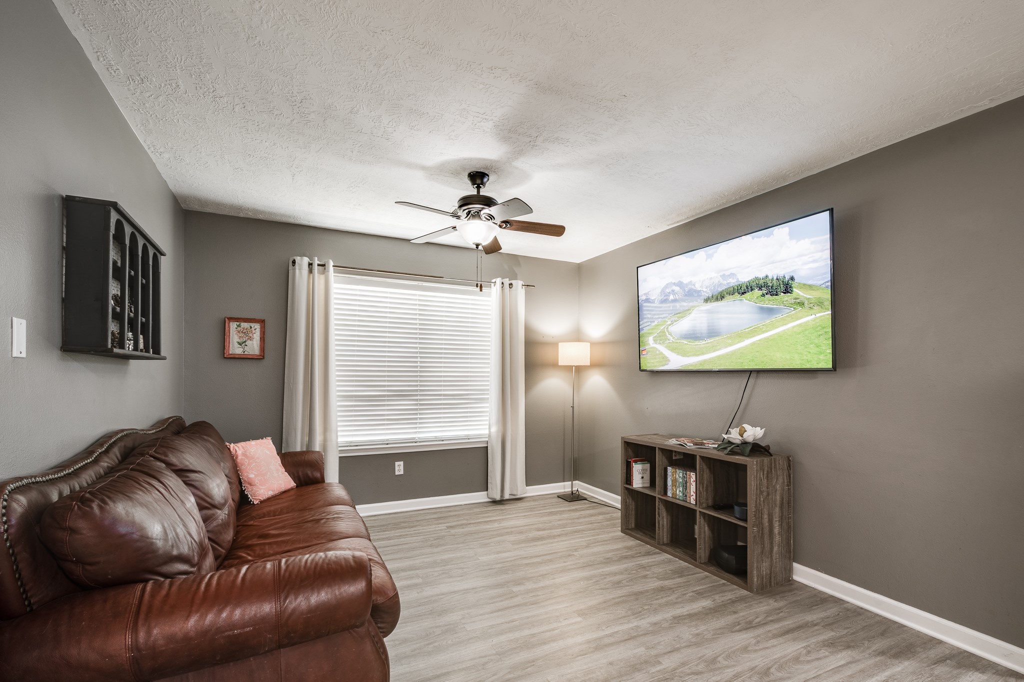 16392 Many Trees Lane Conroe, TX 77302 - Photo 15 of 33 This home is cozy yet ideal for entertaining
