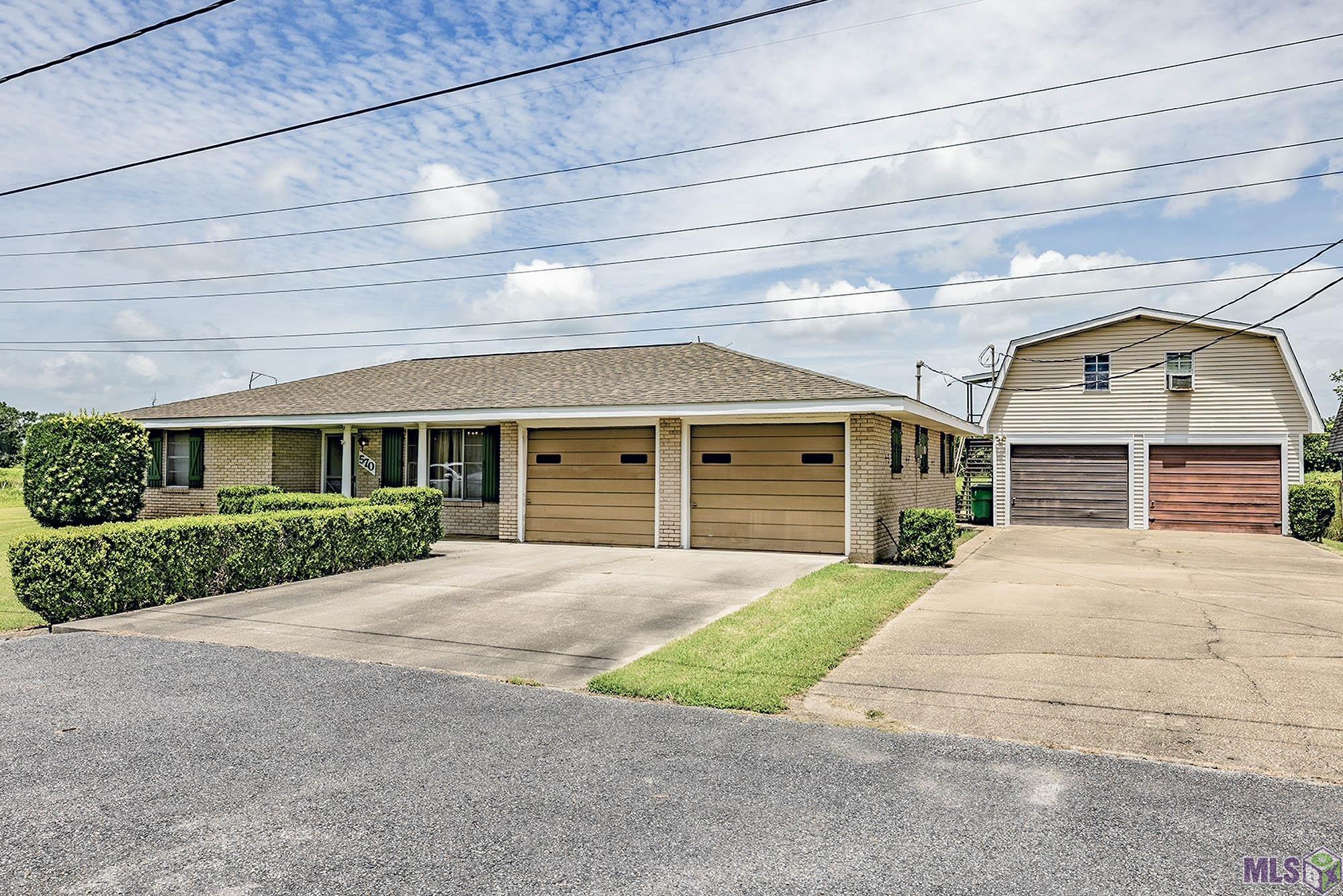 570 Hospital Drive Raceland, LA 70394 - Photo 2 of 30