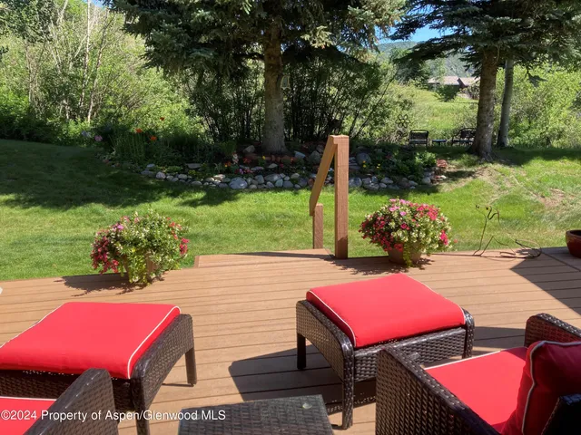 a view of a outdoor space with seating area