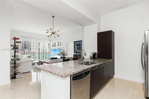 $850,000 | 951 Brickell Avenue, Unit 1011, Miami, FL 33131