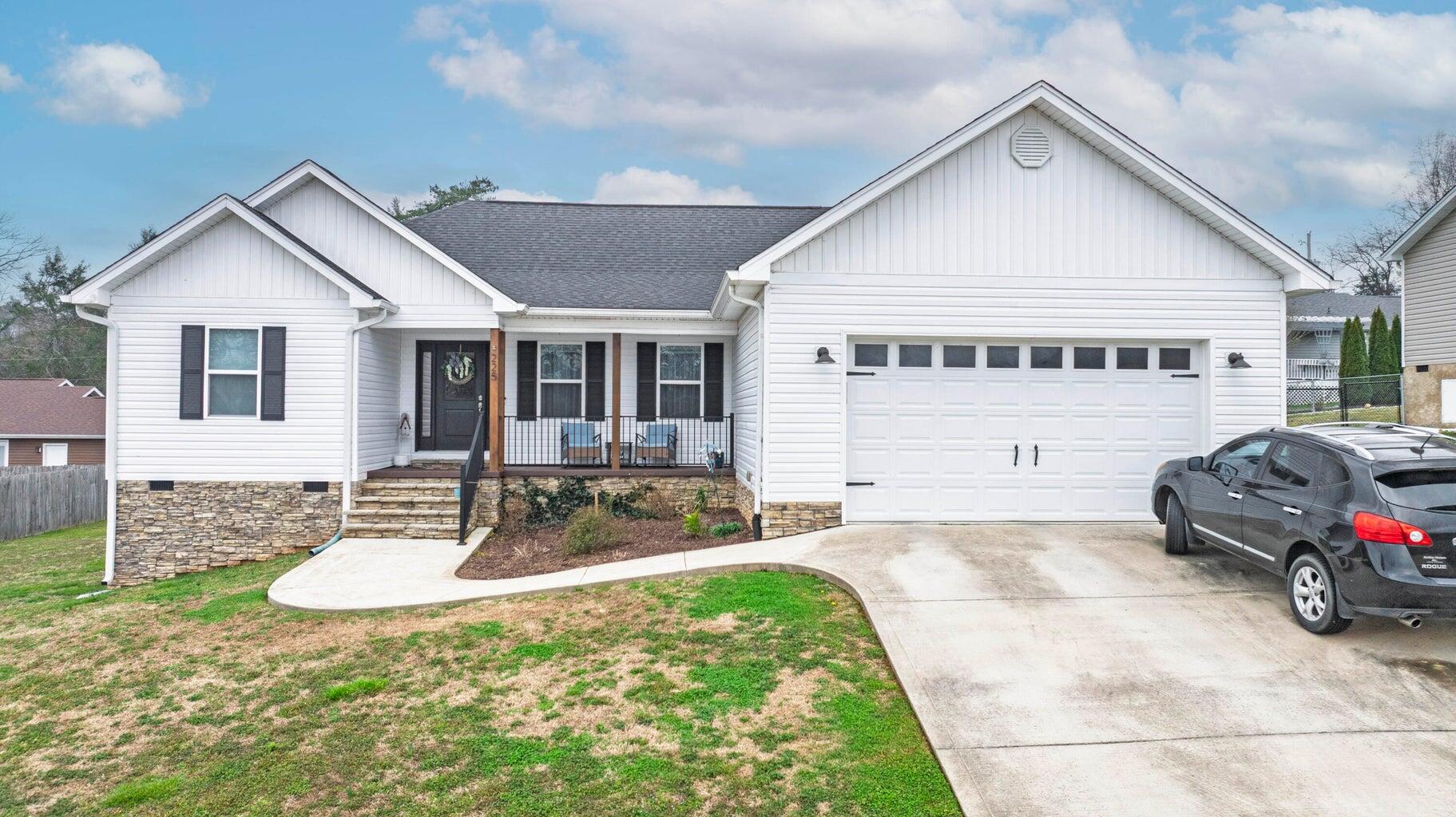 225 Foothills Drive Dayton, TN 37321 - Photo 1 of 34 Front of House