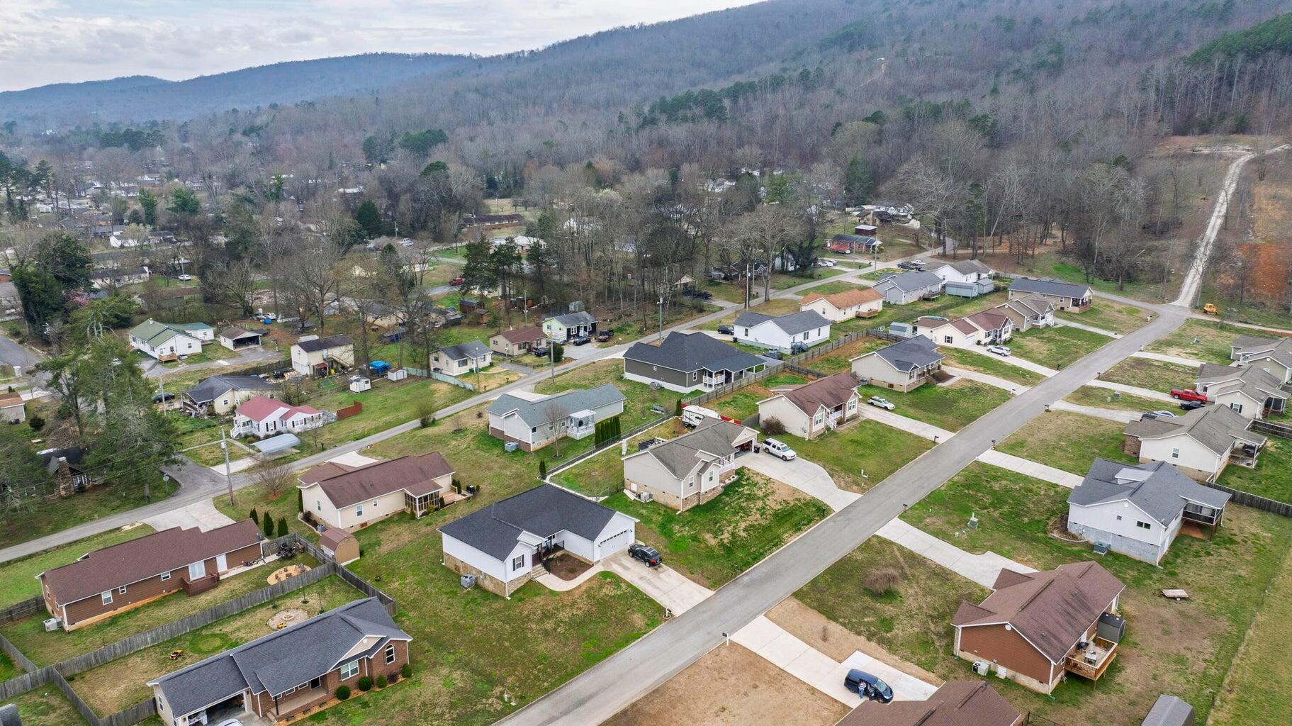 225 Foothills Drive Dayton, TN 37321 - Photo 27 of 34 Aerial