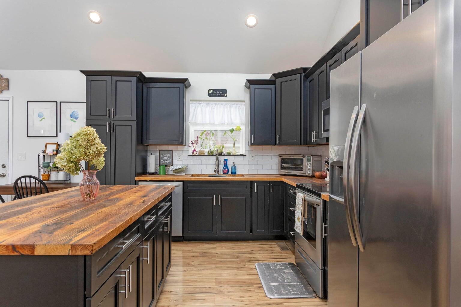 225 Foothills Drive Dayton, TN 37321 - Photo 6 of 34 Kitchen