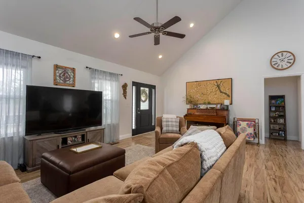 $340,000 | 225 Foothills Drive, Dayton, TN 37321