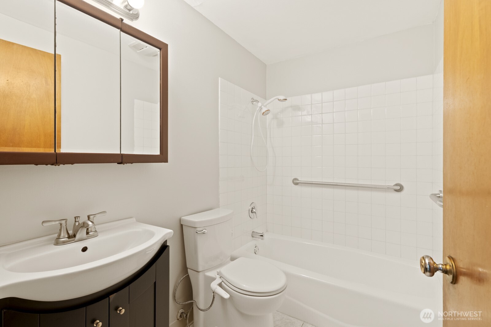 12742 Southeast 171st Place Renton, WA 98058 - Photo 24 of 33 a bathroom with a sink toilet and shower
