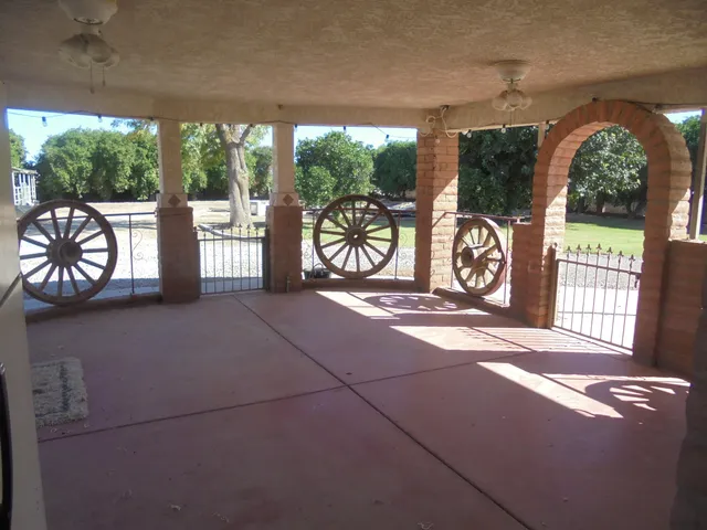 a view of an entryway with garden