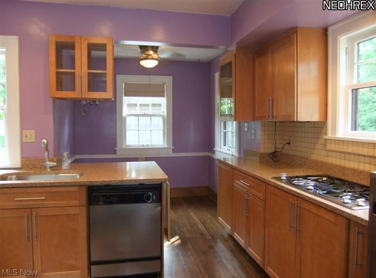 3013 Warrington Road Cleveland, OH 44120 - Photo 8 of 18 Gallery Image 8