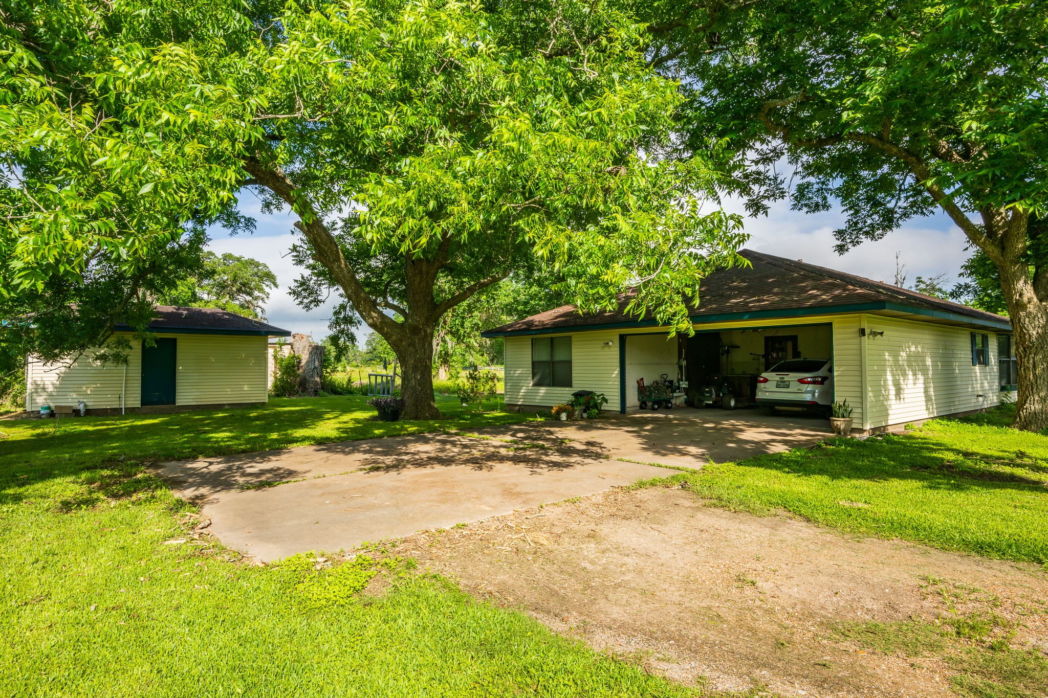 8854 FM 524 Road Sweeny, TX 77480 - Photo 5 of 12