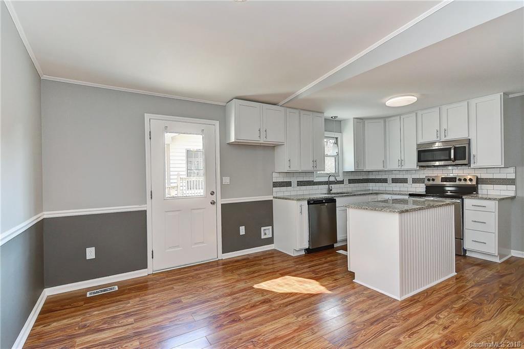 13327 Phillips Road Matthews, NC 28105 - Photo 2 of 30 Gallery Image 2