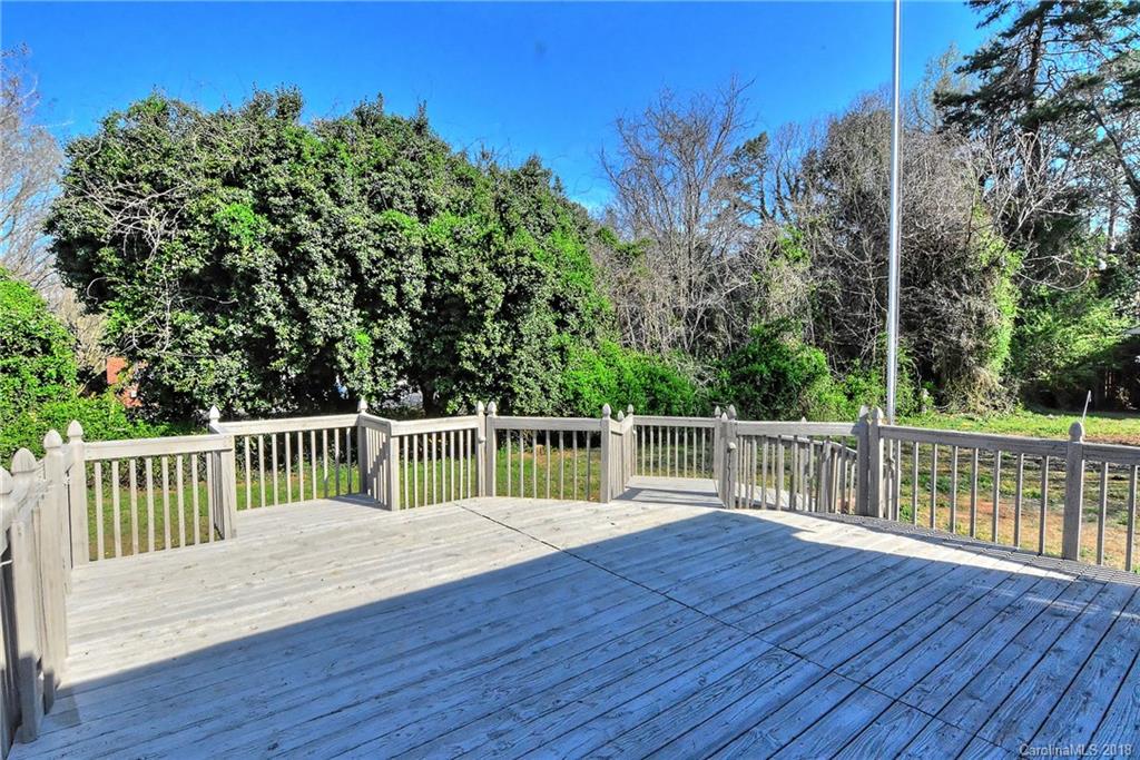 13327 Phillips Road Matthews, NC 28105 - Photo 13 of 30 Gallery Image 13