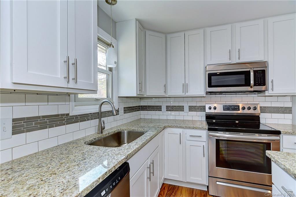 13327 Phillips Road Matthews, NC 28105 - Photo 3 of 30 Gallery Image 3