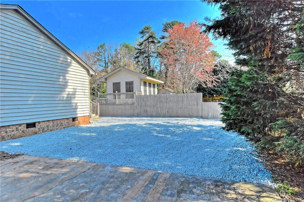 13327 Phillips Road Matthews, NC 28105 - Photo 29 of 30 Gallery Image 29