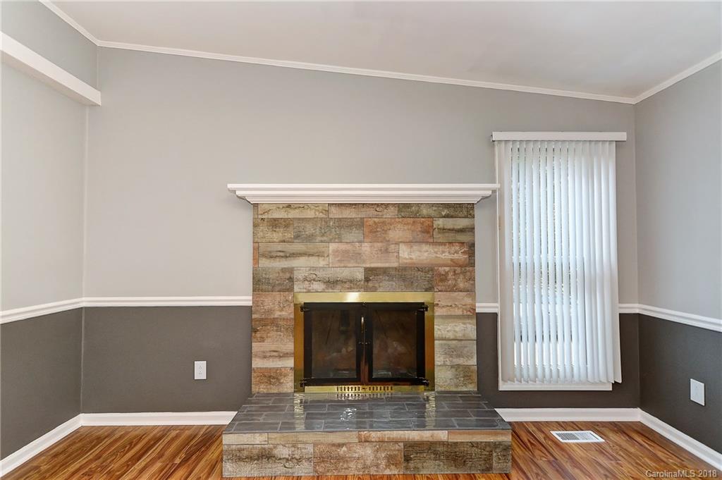 13327 Phillips Road Matthews, NC 28105 - Photo 6 of 30 Gallery Image 6