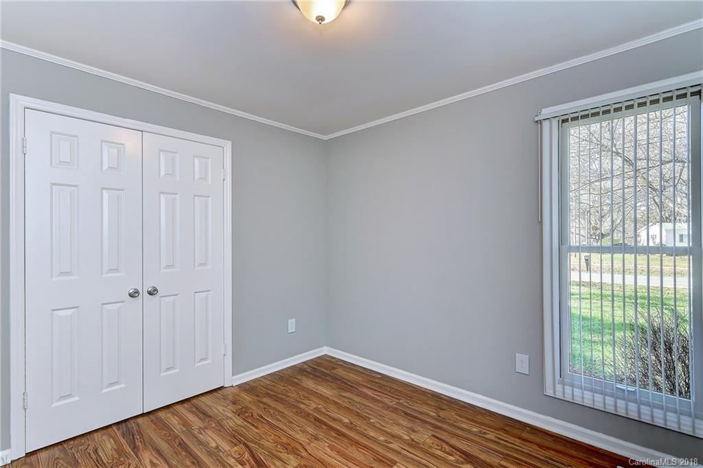 13327 Phillips Road Matthews, NC 28105 - Photo 9 of 30 Gallery Image 9