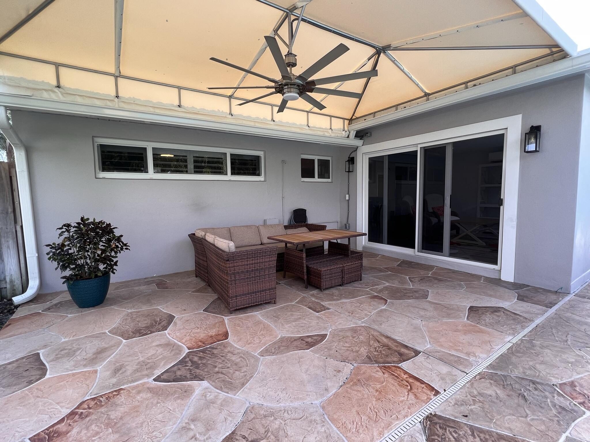 2011 Northeast 31st Street Lighthouse Point, FL 33064 - Photo 33 of 42 Backyard Patio