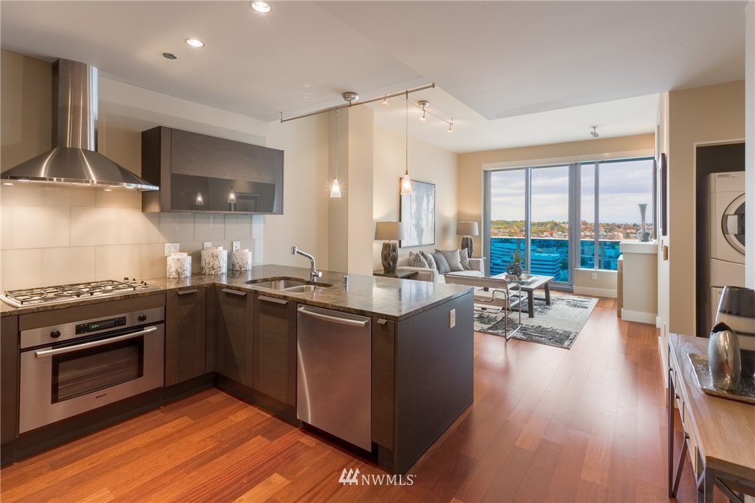 737 Olive Way, Unit 3504 Seattle, WA 98101 - Photo 6 of 25