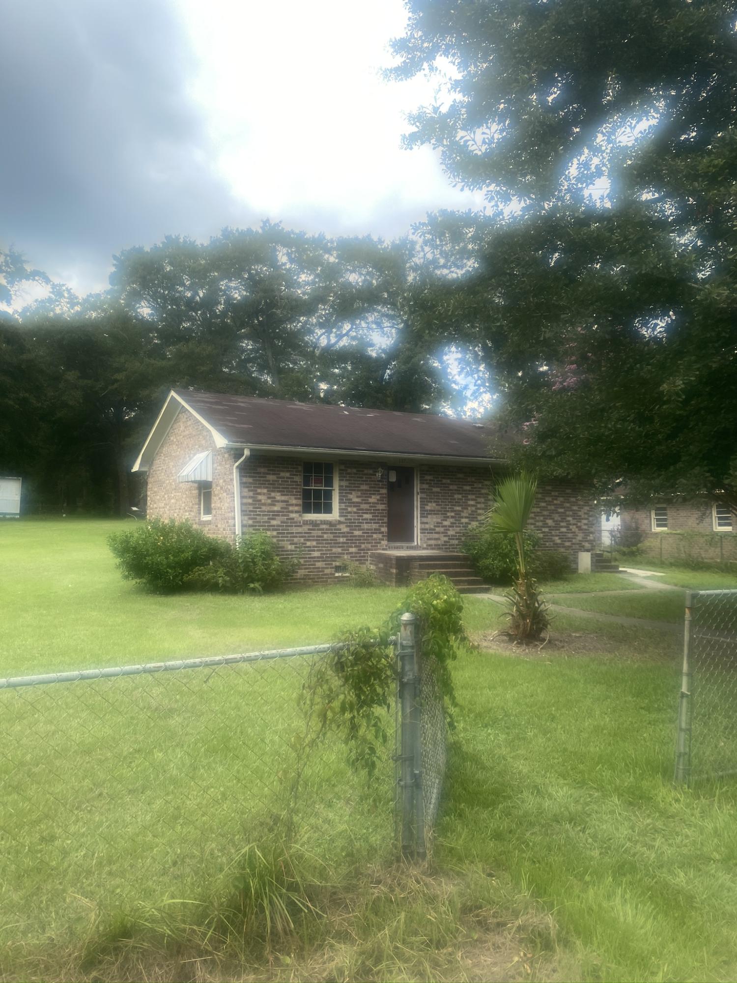 137 County Rd S-18-310 Summerville, SC 29485 - Photo 2 of 9 IMG_3854