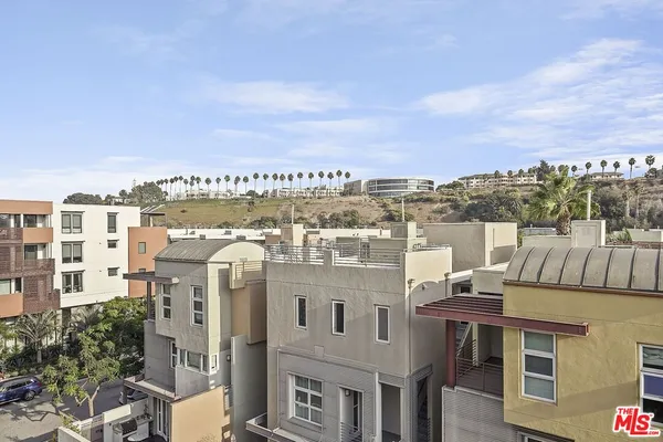 $6,500 | 13020 Pacific Promenade, Unit 406, Playa Vista, CA 90094