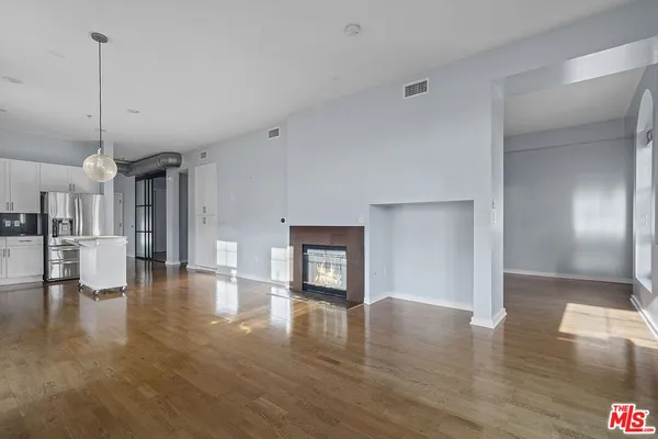 $6,500 | 13020 Pacific Promenade, Unit 406, Playa Vista, CA 90094