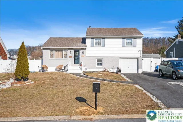 $330,000 | 313 East Juniata Street, Allentown, PA 18103