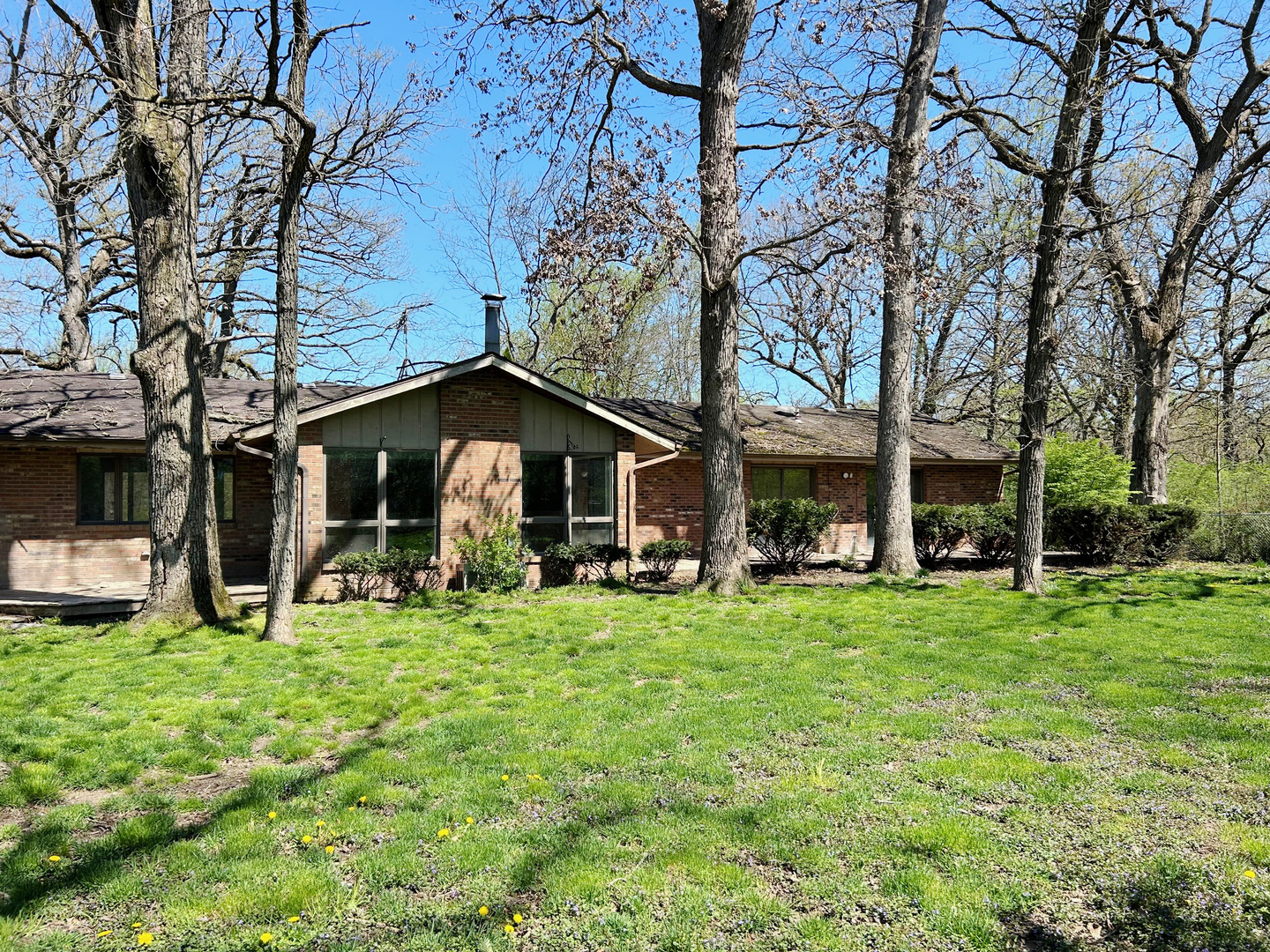 3413 East Bemes Road Crete, IL 60417 - Photo 5 of 29 a view of a house with a yard and sitting area