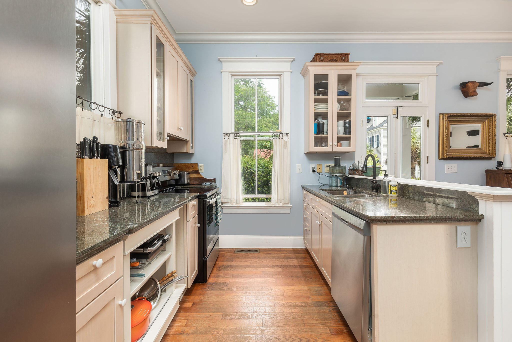75 Sowell Street Mount Pleasant, SC 29464 - Photo 6 of 45 4T4A8839-Edit