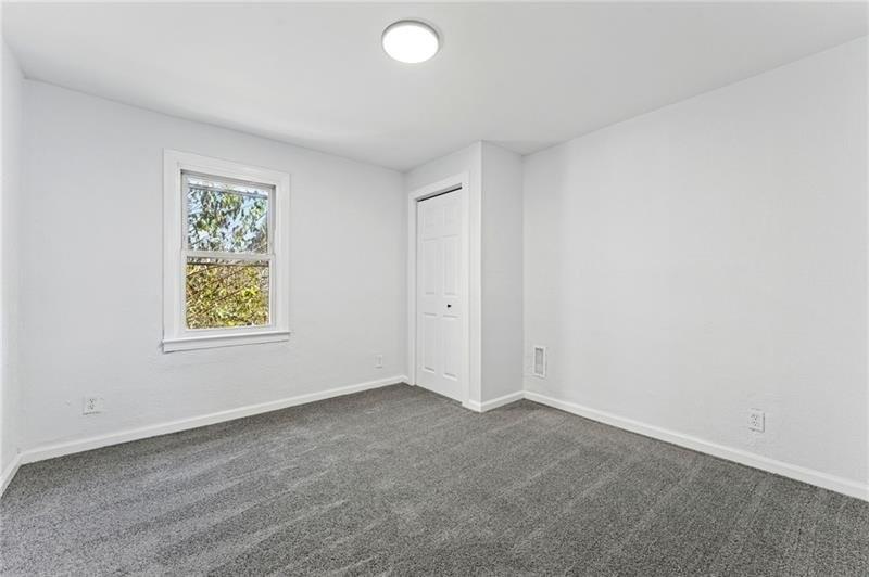 233 East 19th Avenue Homestead, PA 15120 - Photo 21 of 27 an empty room with a window