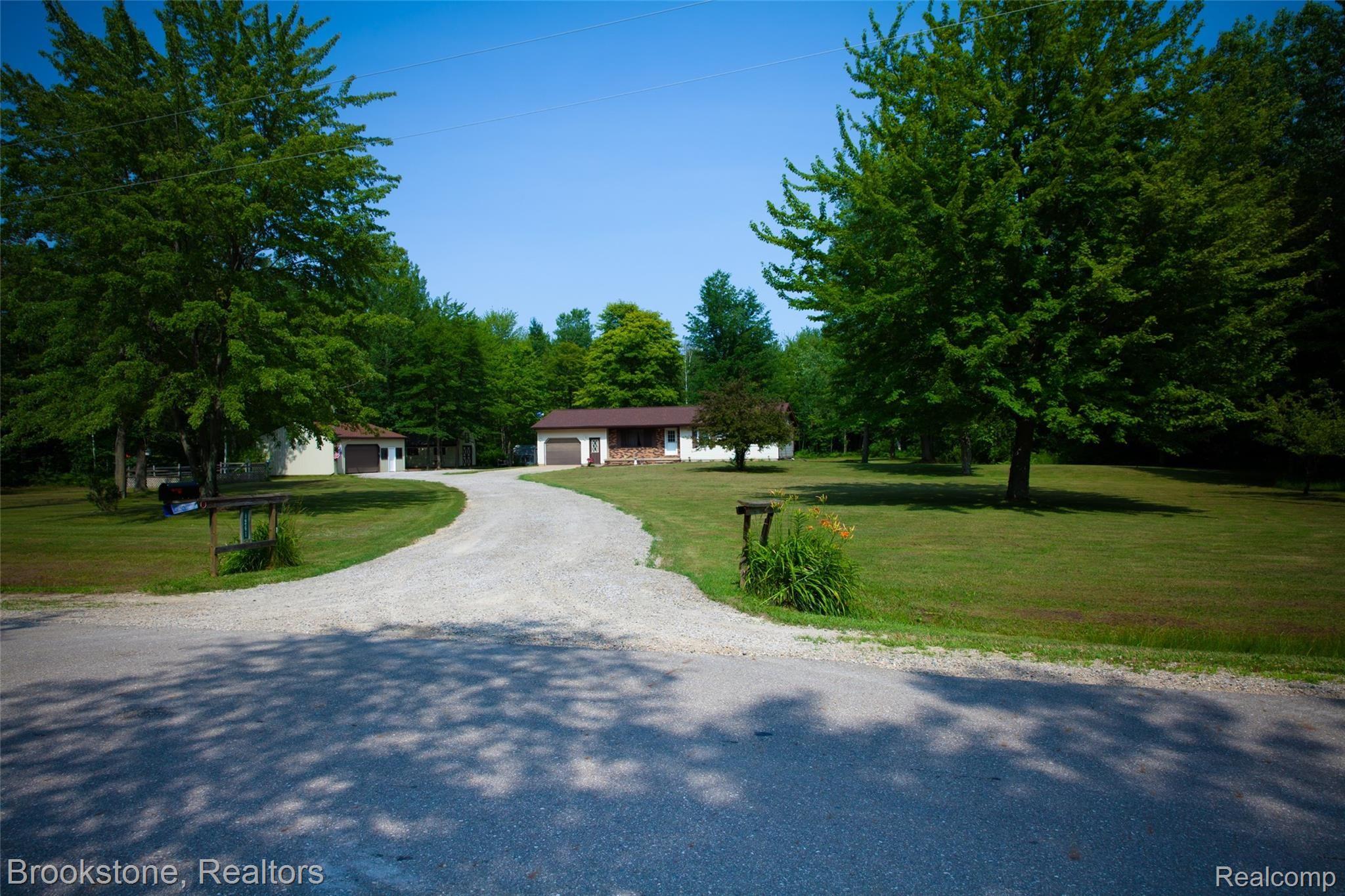 1261 South Cemetery Road Deford, MI 48729 - Photo 47 of 49 www.GullionTeam