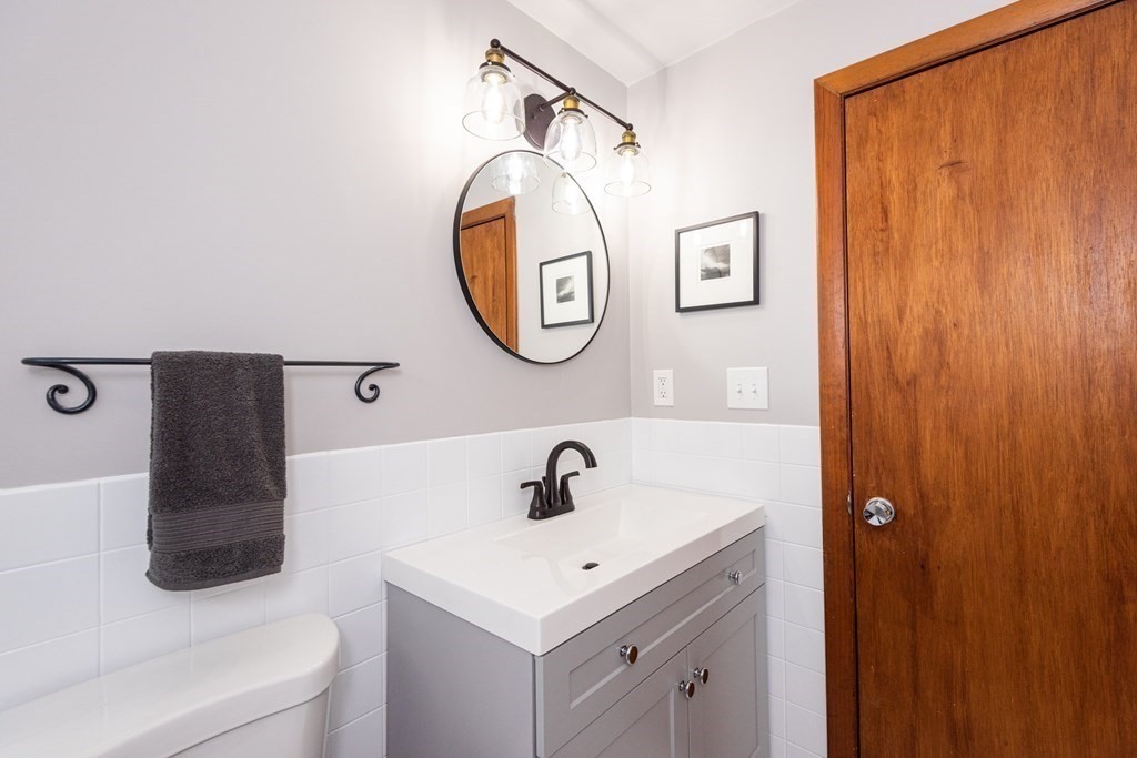 5 Spring Valley Road Burlington, MA 01803 - Photo 28 of 40 Gallery Image 28