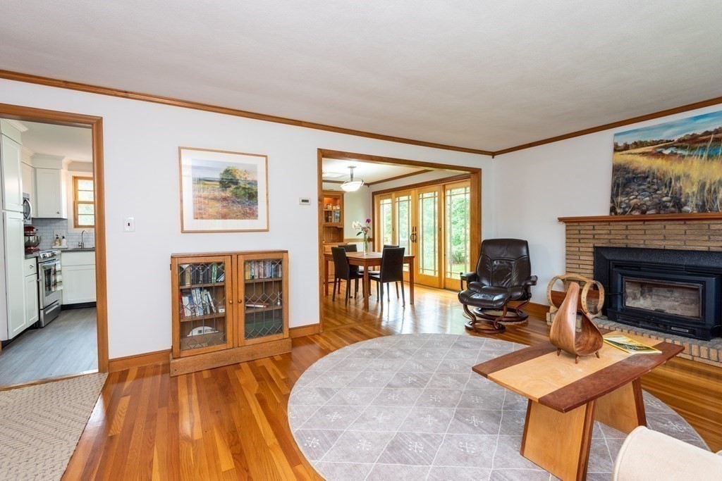 5 Spring Valley Road Burlington, MA 01803 - Photo 9 of 40 Gallery Image 9