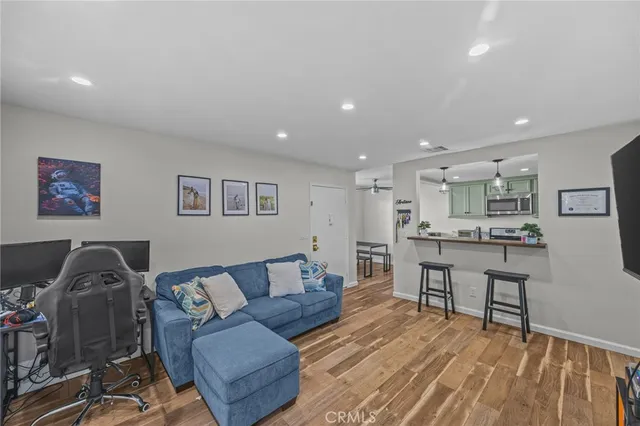 $349,999 | 1800 East Old Ranch Road, Unit 115, Colton, CA 92324