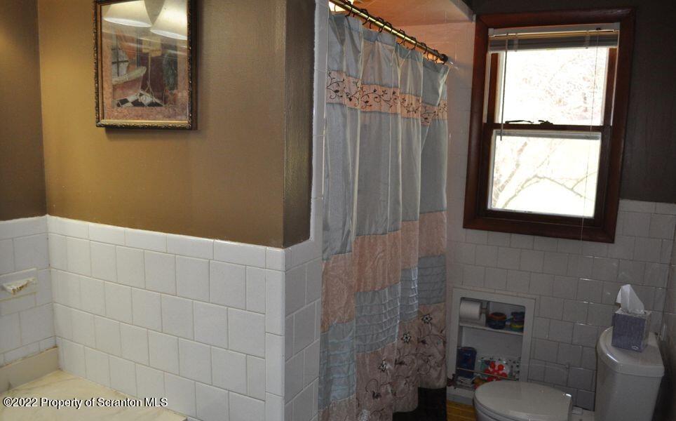24 Prompton Road Prompton, PA 18456 - Photo 14 of 22 Full Bathroom
