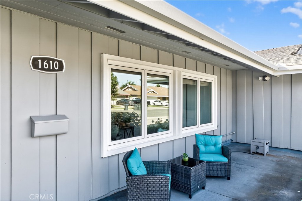 1610 East 20th Street Santa Ana, CA 92705 - Photo 34 of 43 a view of an outdoor space with porch area