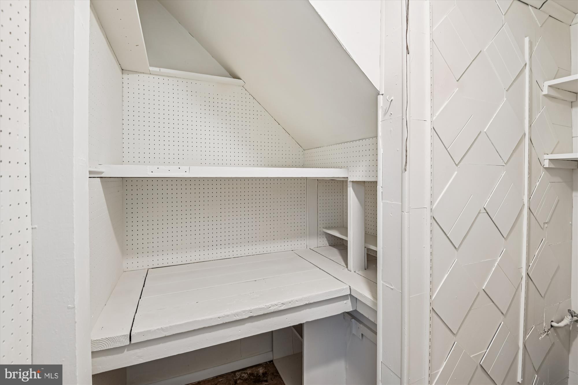 729 Chapelgate Drive Odenton, MD 21113 - Photo 39 of 64 Closet