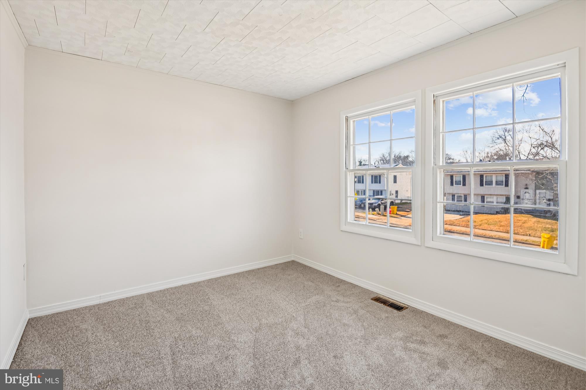 729 Chapelgate Drive Odenton, MD 21113 - Photo 48 of 64 an empty room with windows