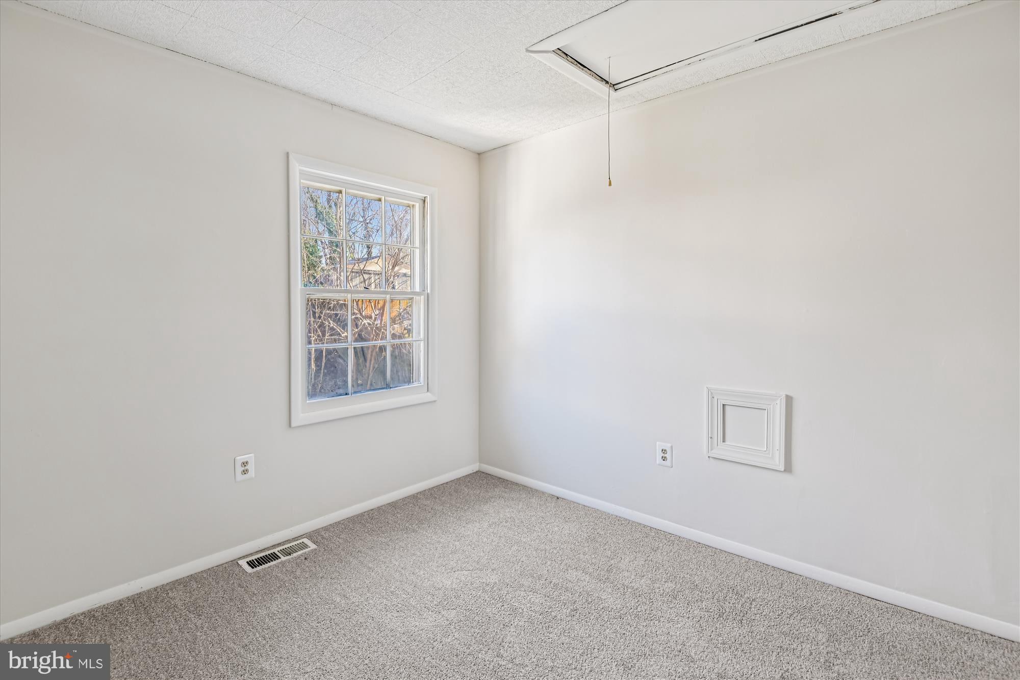 729 Chapelgate Drive Odenton, MD 21113 - Photo 56 of 64 a view of an empty room with a window