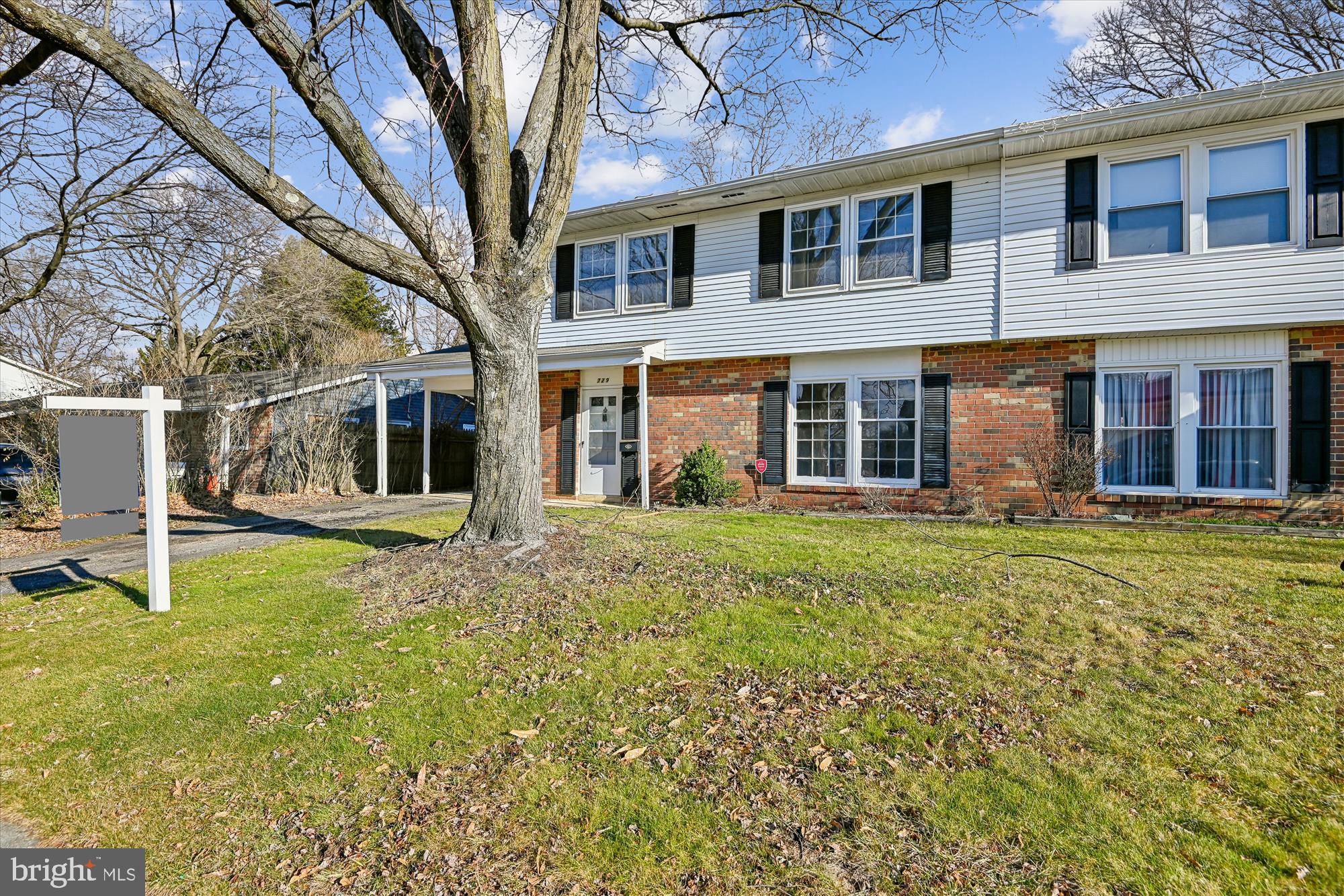 729 Chapelgate Drive Odenton, MD 21113 - Photo 8 of 64 a view of a house with a backyard