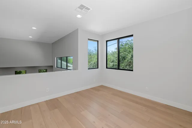 $1,225,000 | 3720 North 40th Place, Phoenix, AZ 85018