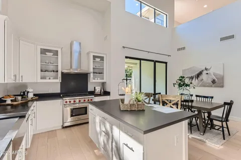 $1,225,000 | 3720 North 40th Place, Phoenix, AZ 85018