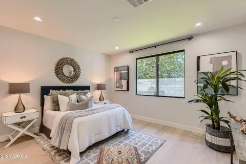 $1,225,000 | 3720 North 40th Place, Phoenix, AZ 85018