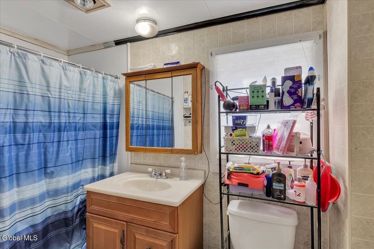 16 Billings Avenue Troy, NY 12180 - Photo 13 of 24 13-IMG_9468