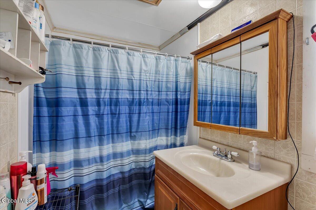 16 Billings Avenue Troy, NY 12180 - Photo 14 of 24 14-IMG_9474