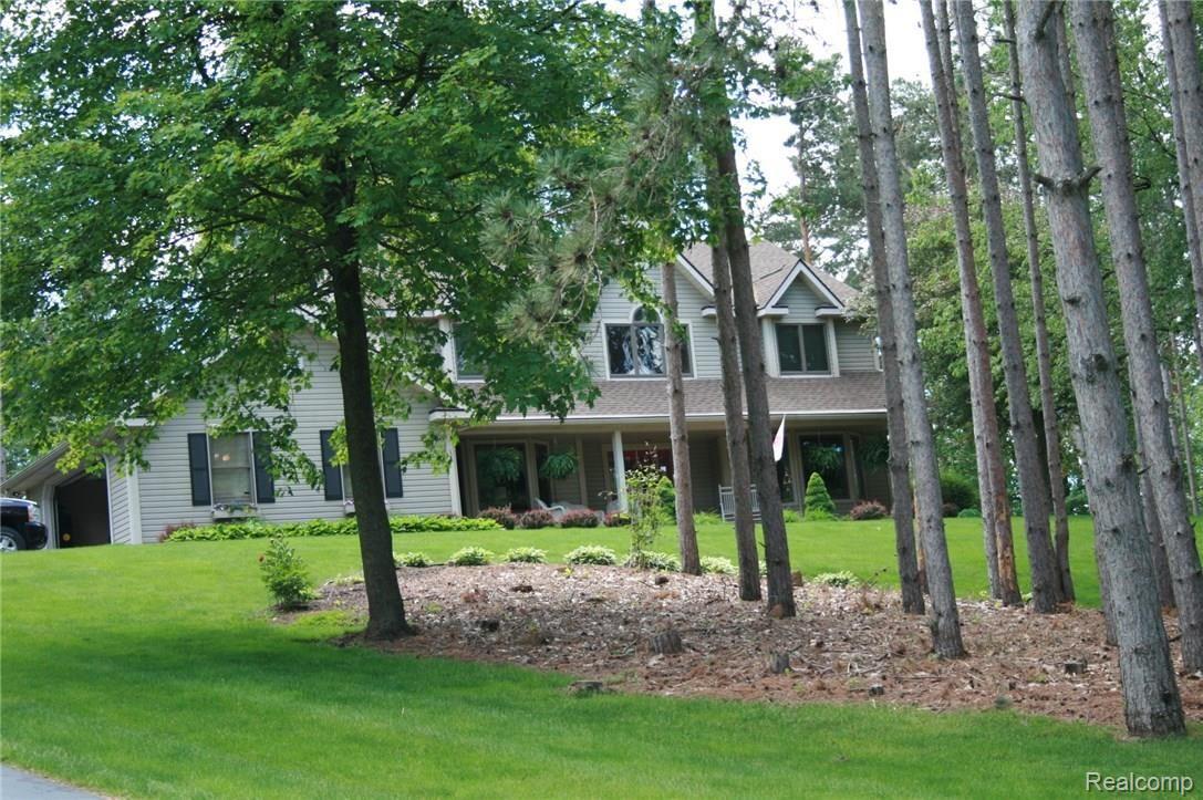 2238 Spruce Ridge Howell, MI 48855 - Photo 2 of 39 1 road.jpg