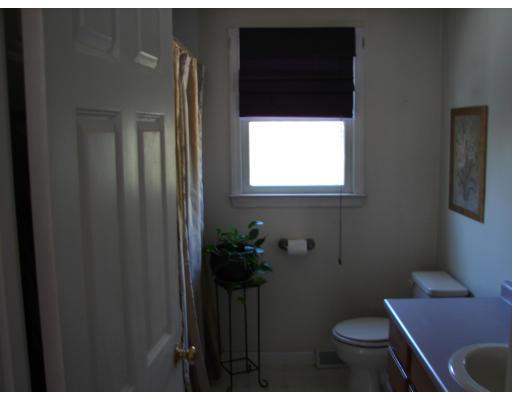 7 Pilgrim Road Mansfield, MA 02048 - Photo 17 of 21 Gallery Image 17
