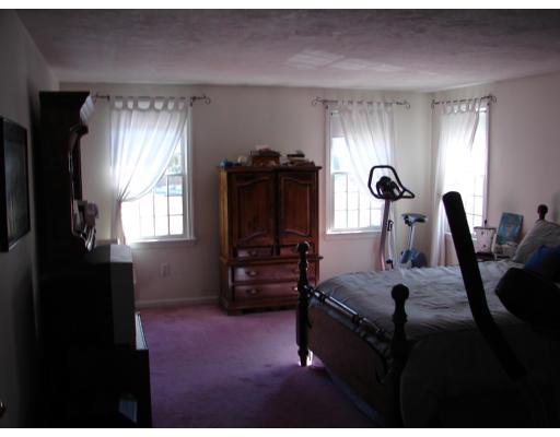 7 Pilgrim Road Mansfield, MA 02048 - Photo 18 of 21 Gallery Image 18