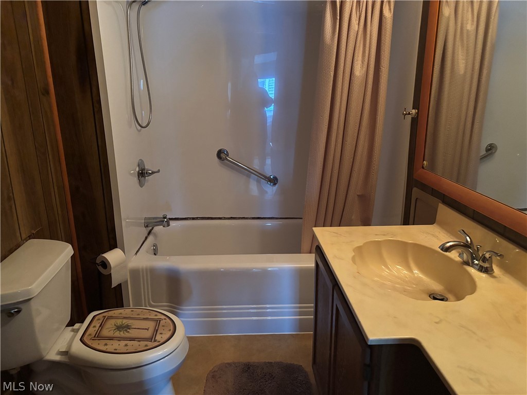 5545 Dunham Road Maple Heights, OH 44137 - Photo 9 of 12 Gallery Image 9