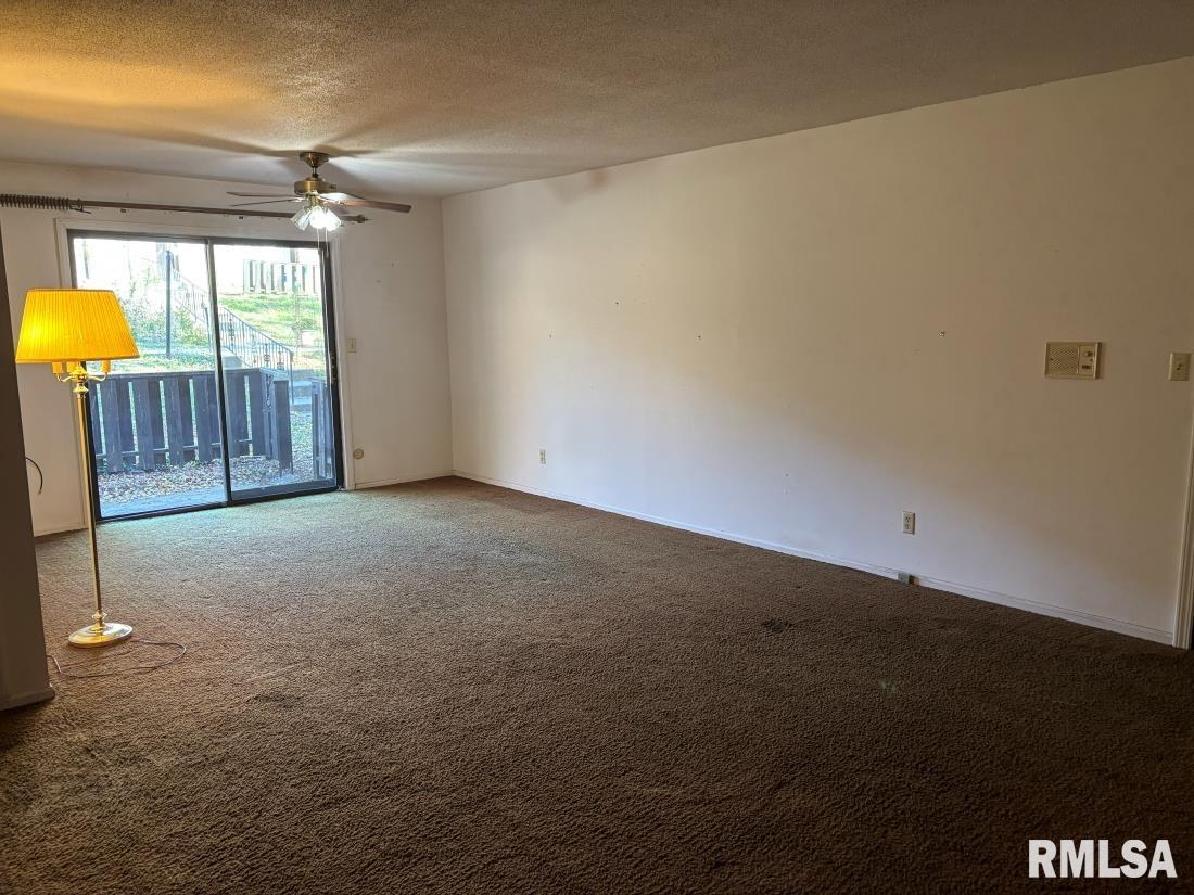 1921 Jeanette Lane, Unit 2 Springfield, IL 62702 - Photo 3 of 15 Gallery Image 3