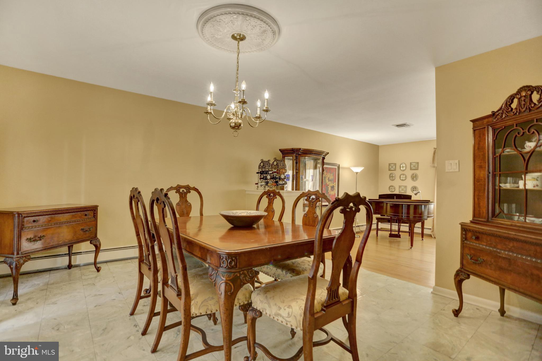 1540 Appletree Road Harrisburg, PA 17110 - Photo 11 of 48 Gallery Image 11